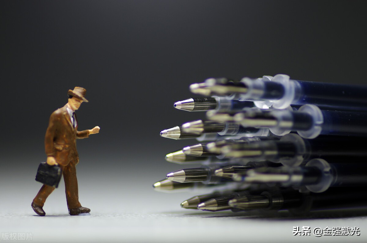 靠卖圆珠笔赚了500亿，晨光的这波操作激光切割行业也可效仿