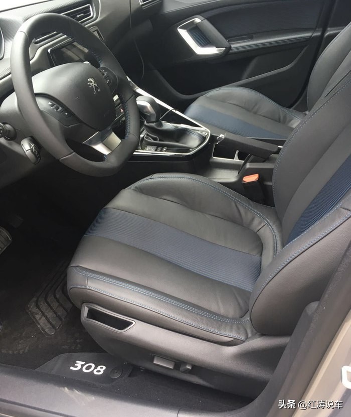 没要大众朗逸，看上了这辆“小辛巴”，优缺点都很明显