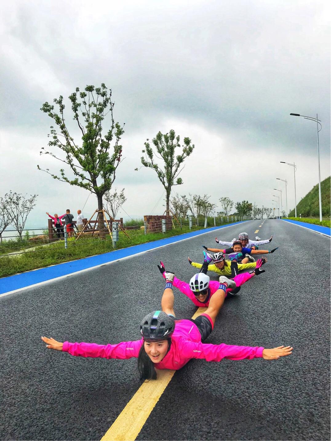 在纷繁的世界找到平静的自己,在更广阔的世界认识自己