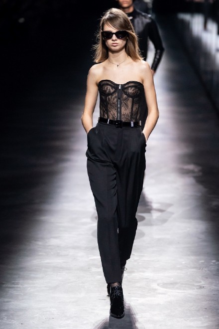 ysl圣罗兰限定典藏版小金条口红色 (ysl圣罗兰百搭口红)