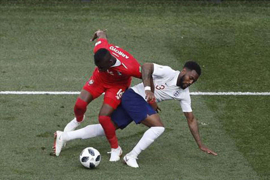 超实用的球员过人技巧,球场上的前锋