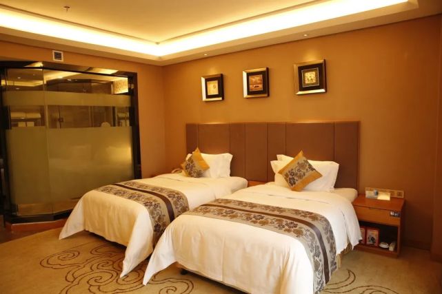 石阡温泉小镇99元套票,石阡古温泉团购5人票