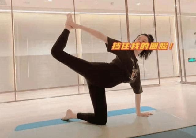 何猷君和儿子贴脸互动超有爱,何鸿燊儿子何猷君参加综艺