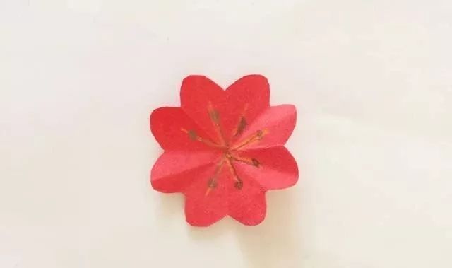 做一张happynewyear新年贺卡,新年快到了做贺卡的步骤