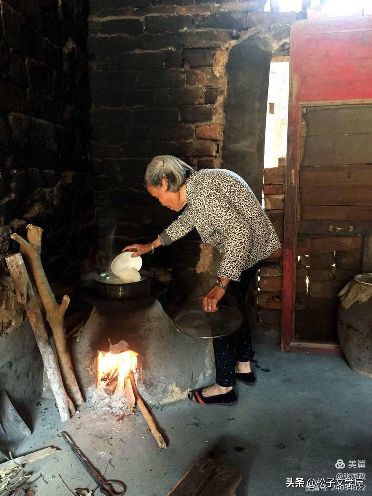 集结号里诗画情——妇女节专刊