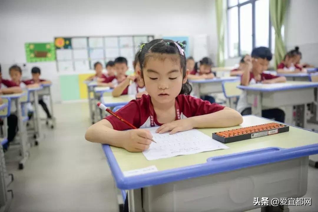 宜都市第四届“神墨杯”千名少儿多元才艺风采展，多图！！！