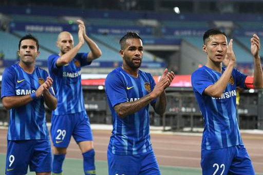 一场激情逆转的背后……奥帅更衣室嘶哑感谢老大哥力捧张凌峰