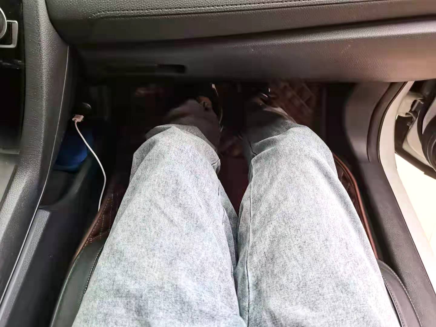 思域十代两厢与三厢的区别,十代两厢思域好还是三厢好