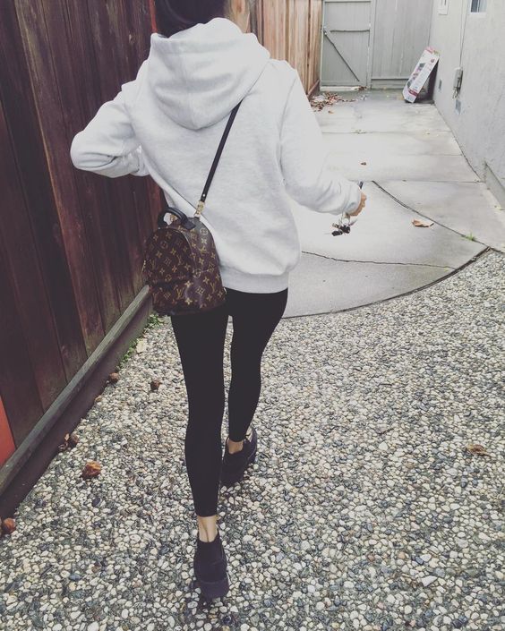 第一个大牌包包怎么买,入手的第一个大牌包包怎么选