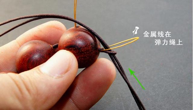 如何给文玩手串换绳,文玩换绳打结方法图解