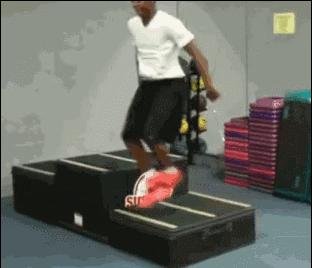 拉文空砍51分拿下生涯,拉文冲进篮球一言不合就劈扣