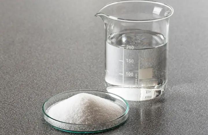 洗鼻生理盐水可以用自来水配吗,可以用自来水烧开兑洗鼻盐洗鼻吗