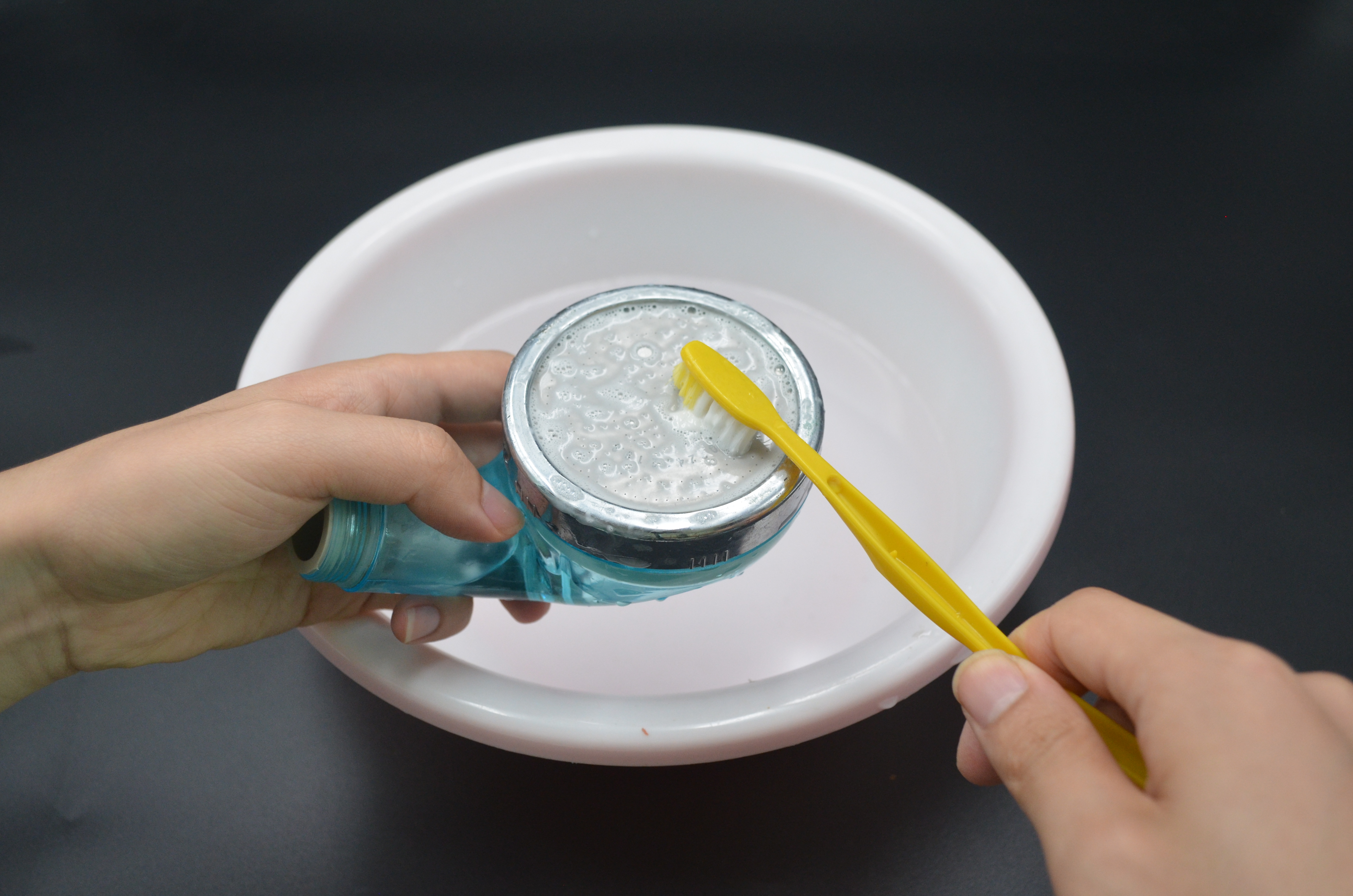 花洒出水不均找谁维修,顶喷花洒莲蓬头边缘出水不均