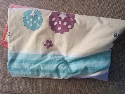 床单铺得久了中间很薄怎么办,床单被褥发黄怎么洗