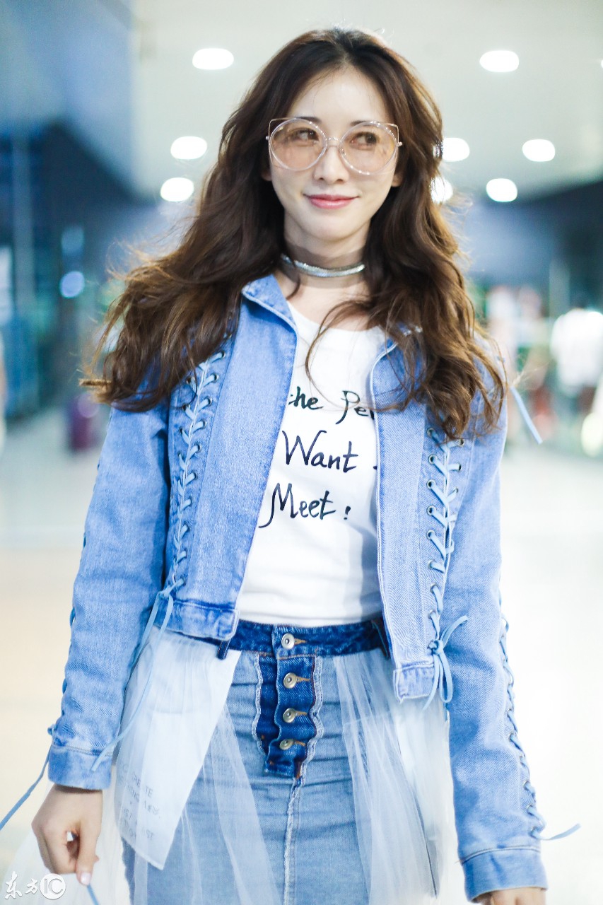 迪丽热巴杨幂穿搭,杨幂迪丽热巴穿衣风格