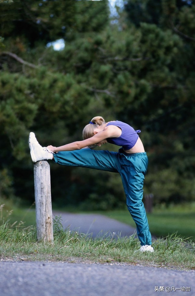 正确的压腿方式和方法,压腿的正确方法大全视频