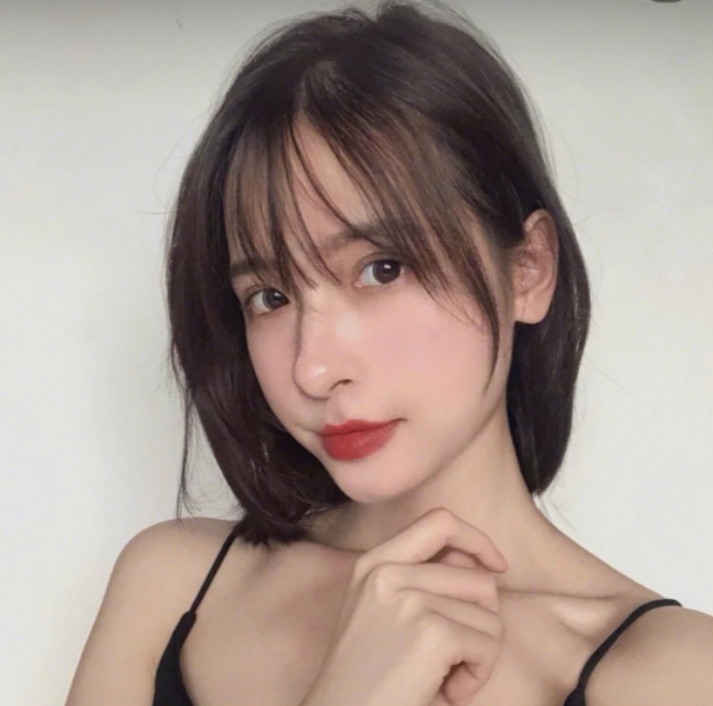 流行鲻鱼头狼尾女碎发,公主切发型适合什么脸型不留刘海