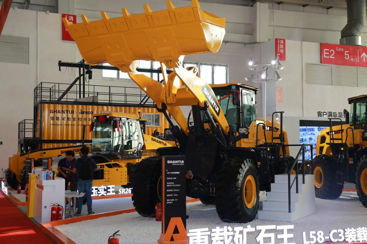 最新款山推装载机,新款山推装载机