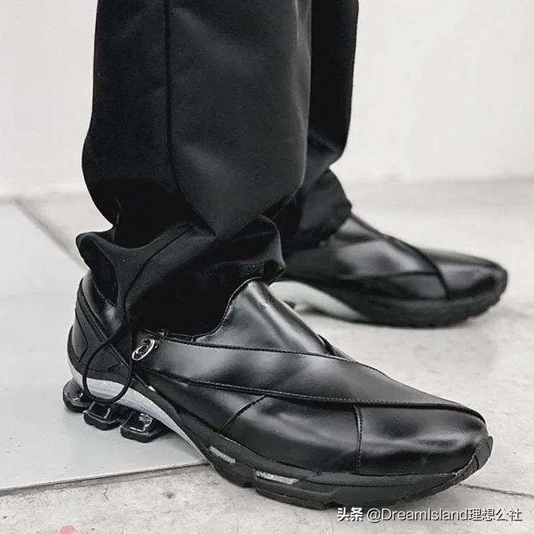 街拍白色乐福鞋,达妹街拍图文