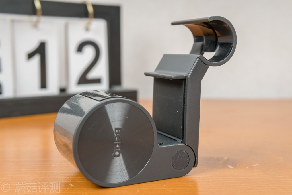 明基screenbar屏幕挂灯效果,明基显示器屏幕挂灯