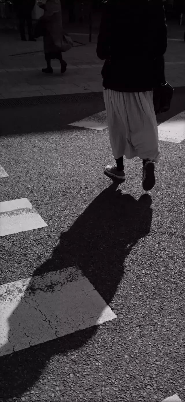 黑色系背景图壁纸,黑色压抑恐怖壁纸