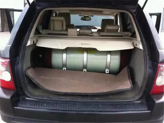 路虎揽胜加油不提速是什么原因,路虎揽胜开车不加油