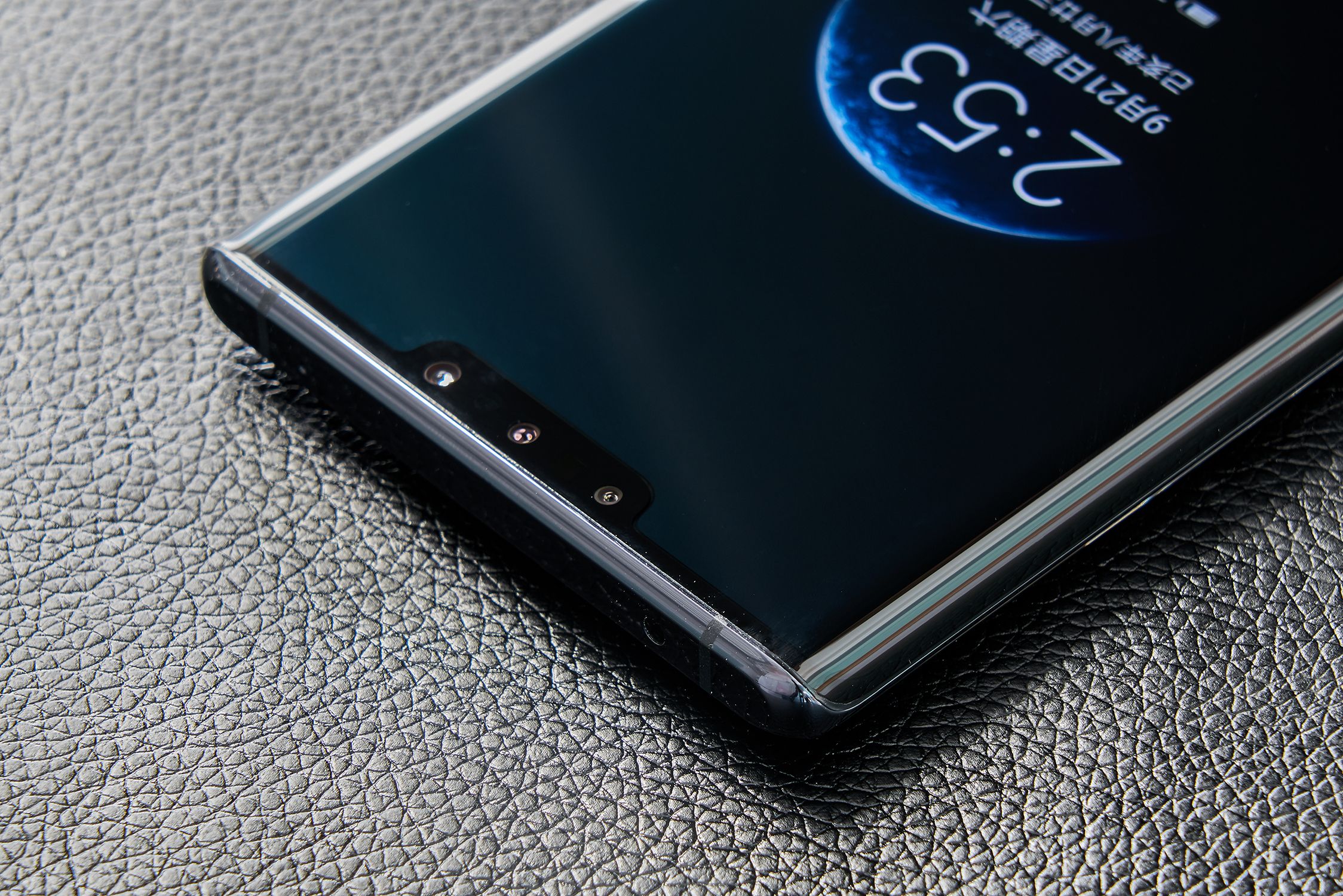 华为mate30pro屏幕评测,华为mate30pro深度评测最新