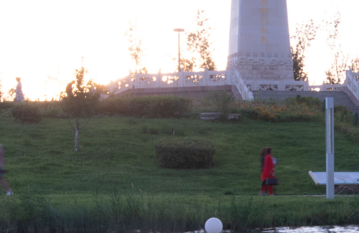 镜头必须要装uv镜吗,便宜镜头有必要装uv镜吗