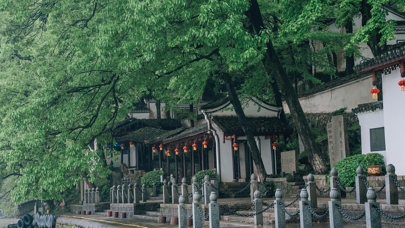 孙俪邓超冬季旅游照片,严子陵钓台孙俪