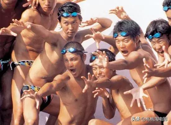 浜斾釜鎵戞按鐨勫皯骞存渶鍚庝竴娈佃瘽,浜斾釜鎵戞按鐨勫皯骞存瓕鏇茶皝鍞辩殑