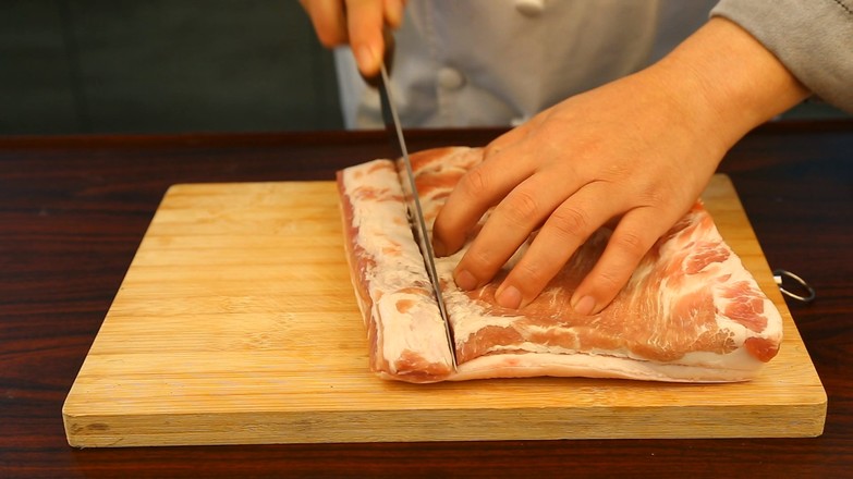 红烧肉一收汁发苦,红烧肉一下锅马上就焦了