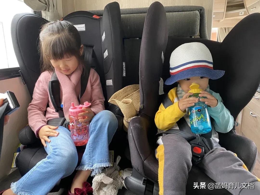 儿童水杯怎么选比较好,儿童水杯材质哪种最安全