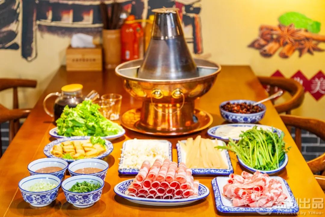 大连好吃的铜火锅涮羊肉,清水铜锅涮羊肉地道的京味儿火锅