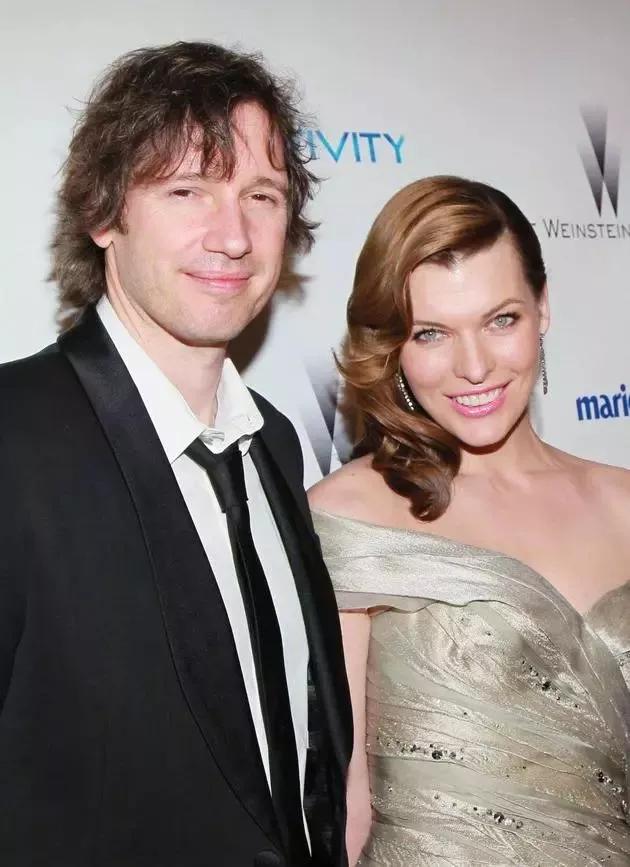 能被称“最美女战神”，可不只是她打了15年丧尸