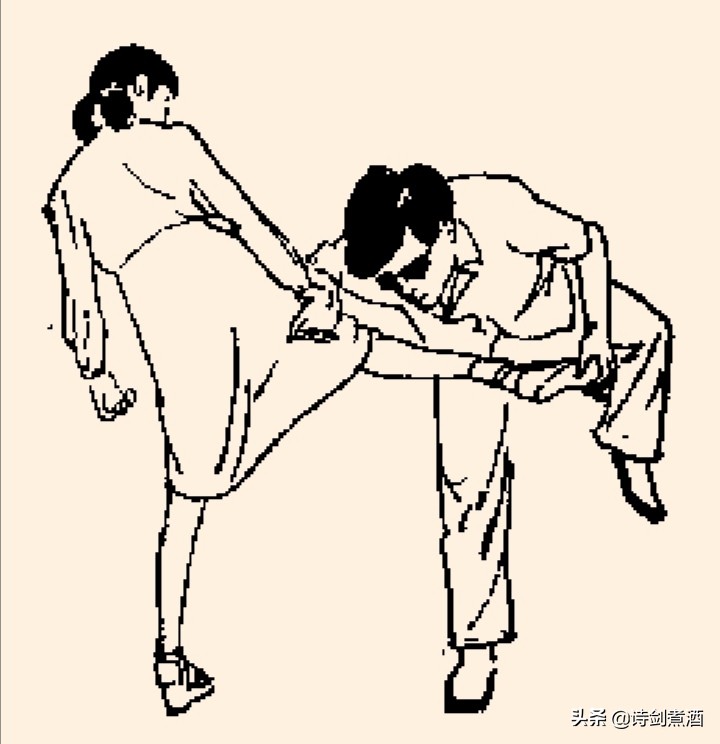 女子防身术有人摸你后脑勺怎么办,女子防身术抓手腕怎么挣脱和反击