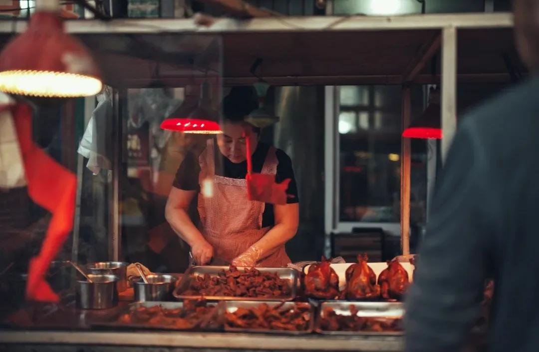 和200个唐山人交谈后，我发现了沉默的真相