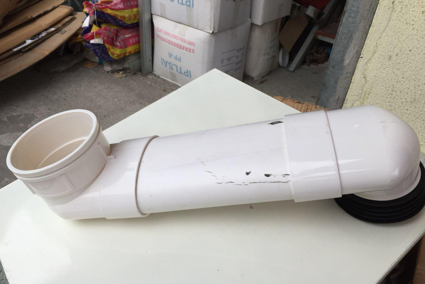 装修好卫生间马桶移位方法,马桶移位器和蹲坑移位器一样吗