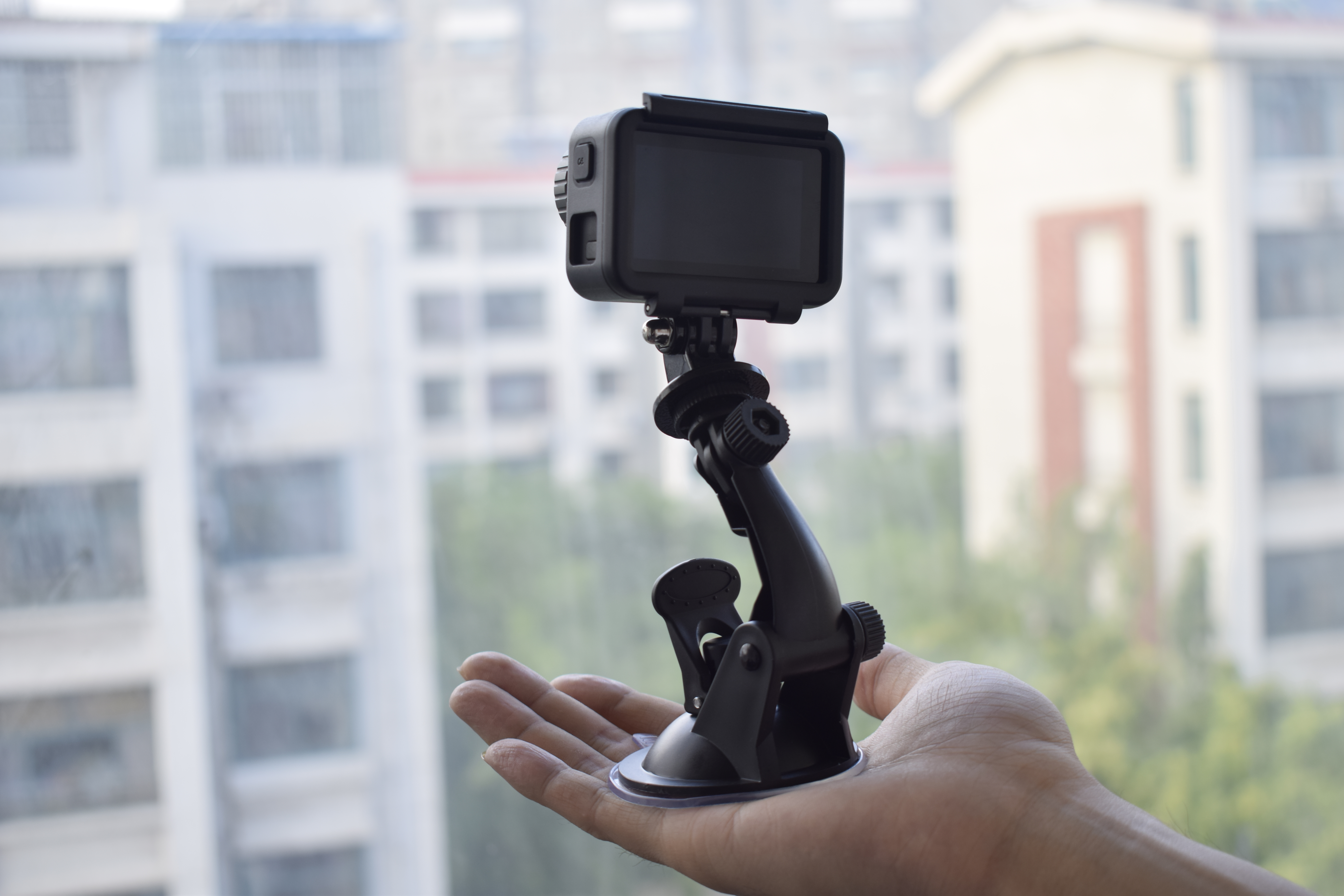 大疆OSMOACTION评测:性价比出众的Vlog新宠,对标GoPro毫不遮掩