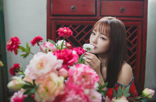 你很认真对方对待感情却很敷衍,在一段感情里对方越来越不耐烦