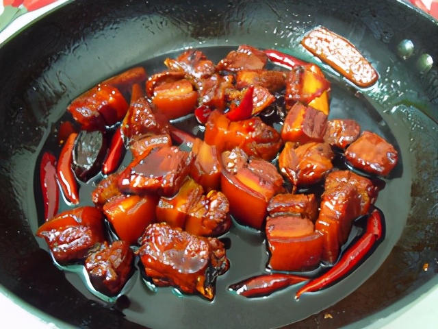 大厨教你做红烧肉的正确做法,教你个红烧肉最简单做法软烂入味