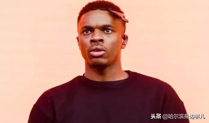 扣鼻屎、车震、随地大小便，你做的这些事全被拍下来了