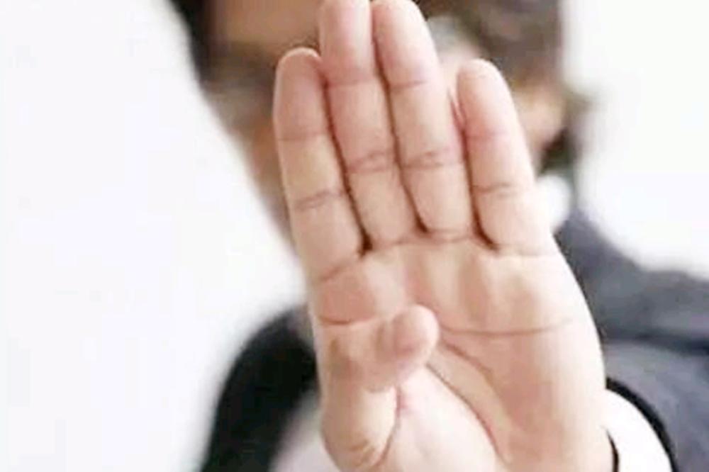 你的右手食指和无名指哪个更长,你的食指比无名指长对吗