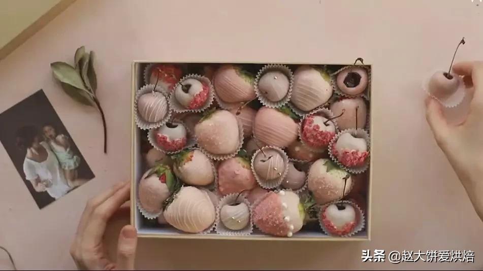 巧克力草莓,史上最简单能吃能装饰的情人节礼物