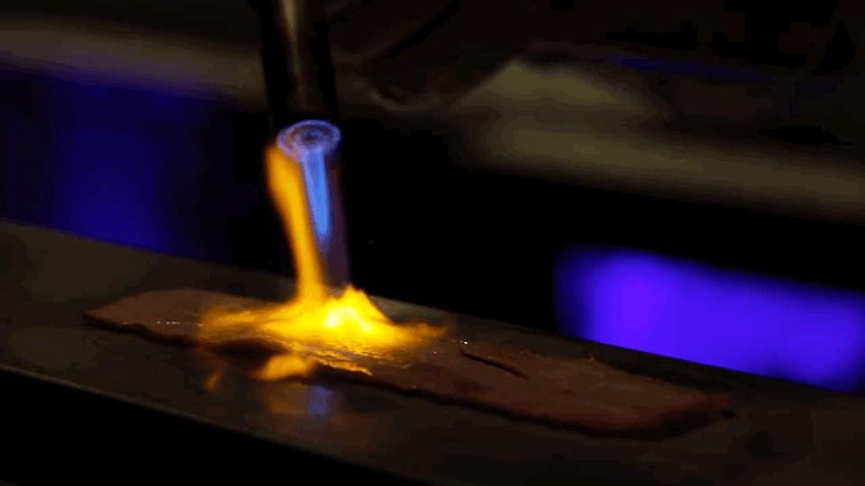 这店刚来，就要请全北京吃烧烤