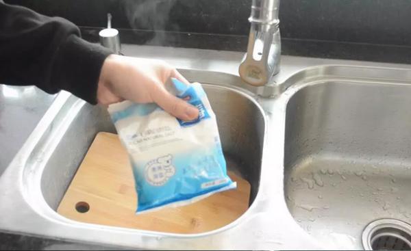 新买的砧板裂开怎么办,新砧板开裂是什么原因