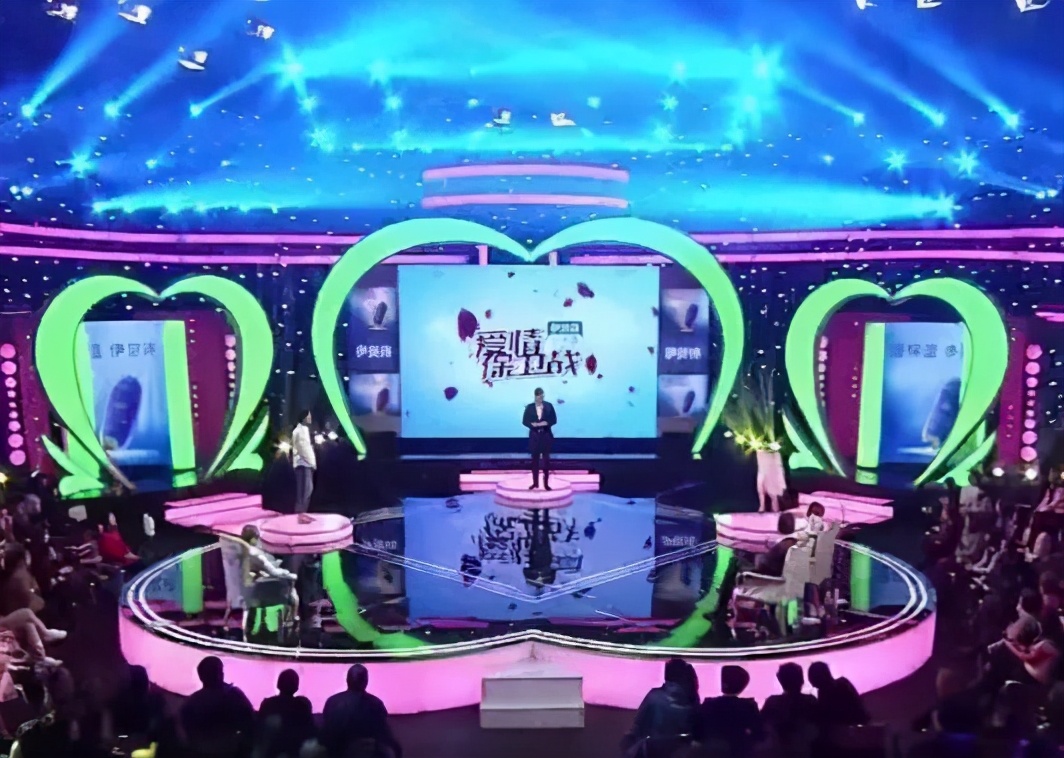 天津卫视另辟蹊径，不爱女团不磕cp，打牌“怼人”特别哏儿