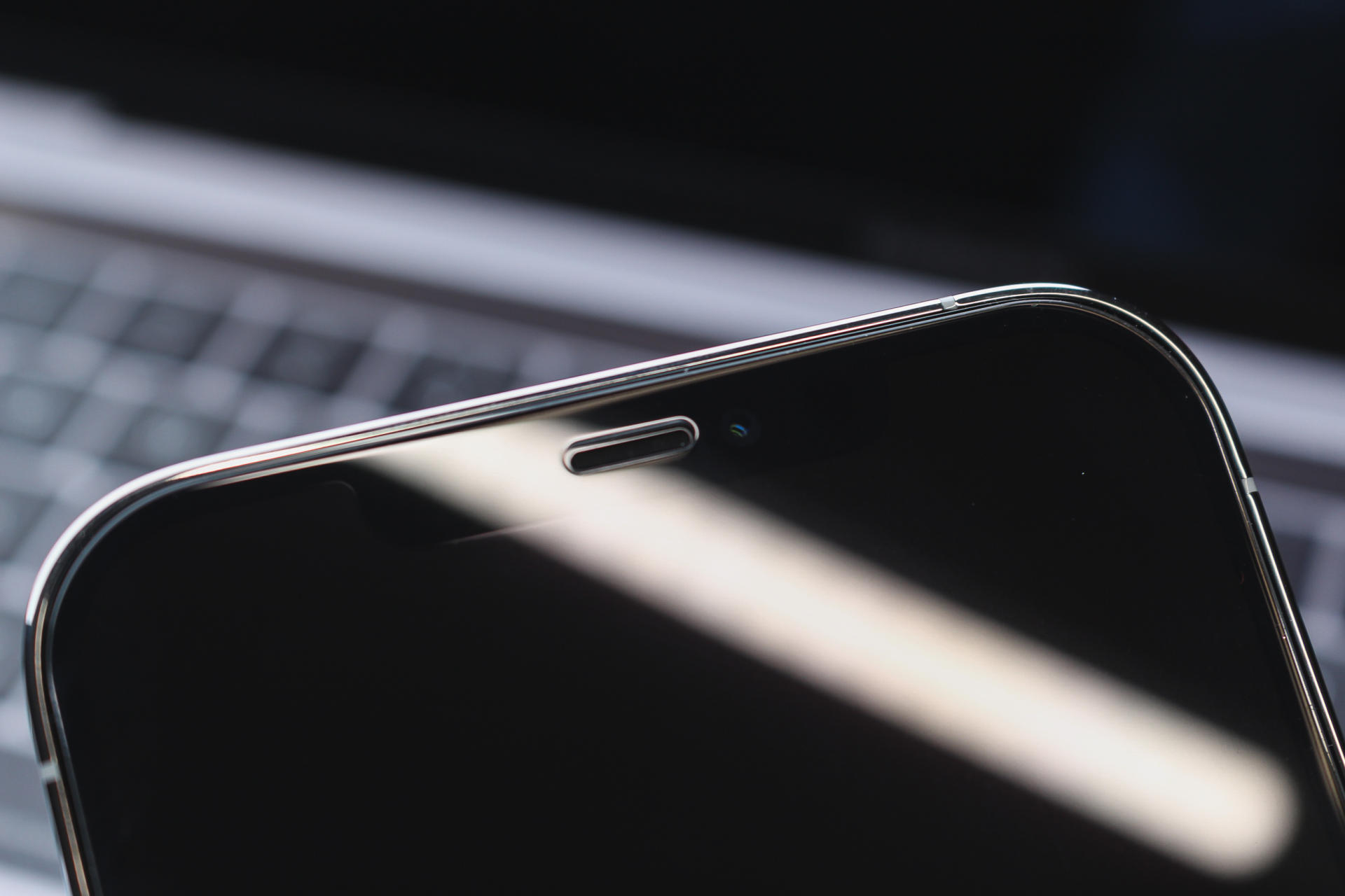 倍思手机膜旗舰店,倍思手机膜苹果怎么使用