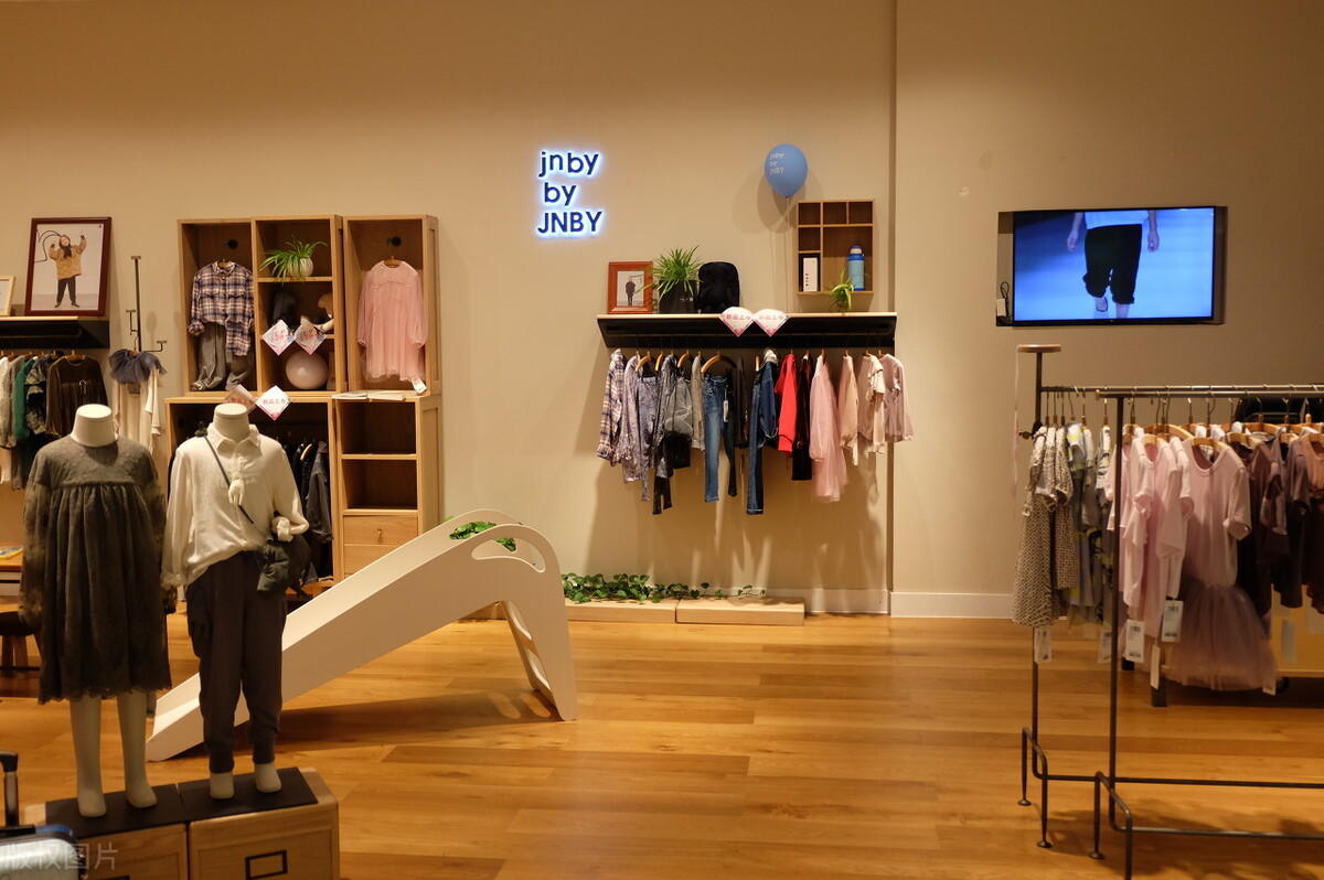 童装加盟店10大品牌免费铺货长沙,童装加盟店低成本推荐