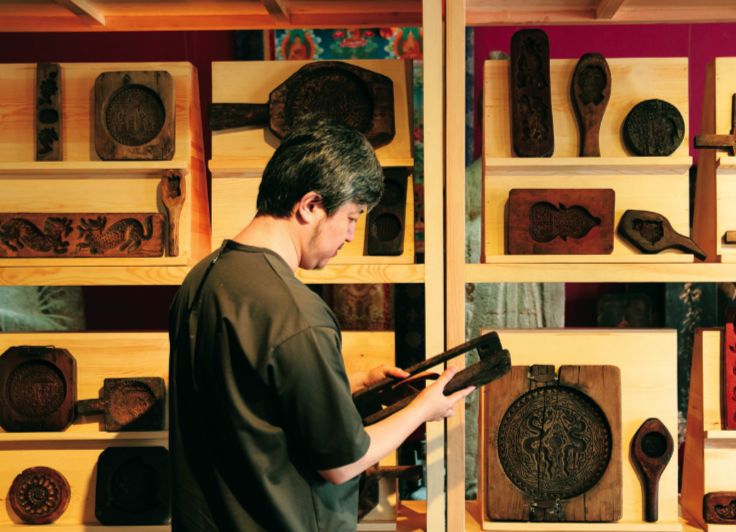 “可以用我的阿迪，换你脚上那双鞋吗？”