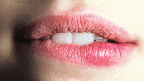 改善干燥起皮护唇液,三个护唇小妙招应对嘴唇干裂起皮